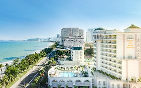 Sunrise Nha Trang Beach Hotel & Spa